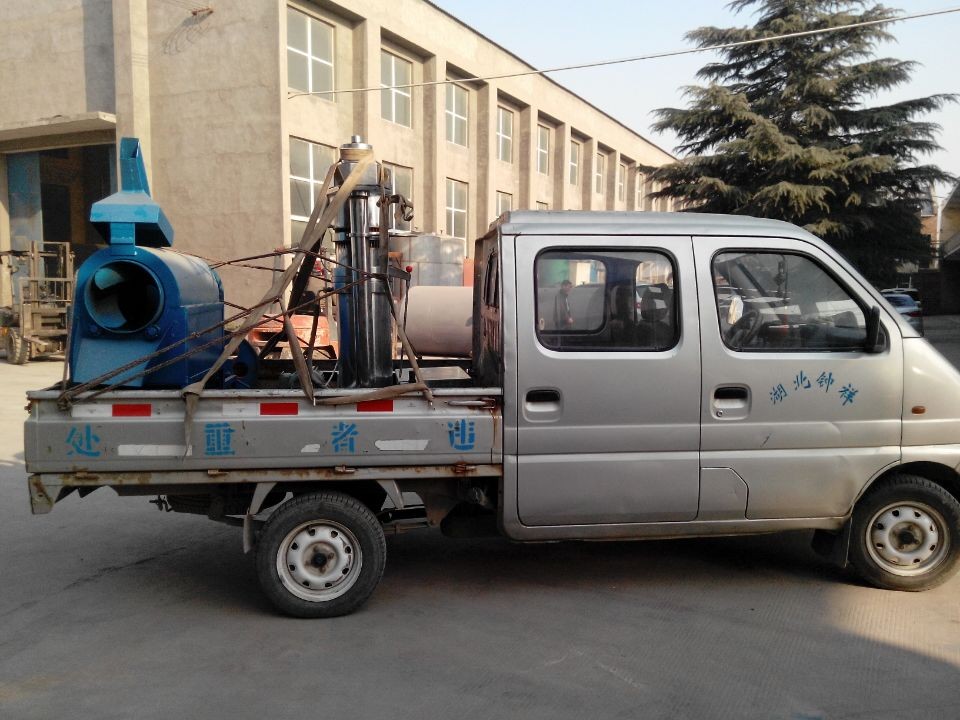 湖北荆门的核桃榨油机装车图