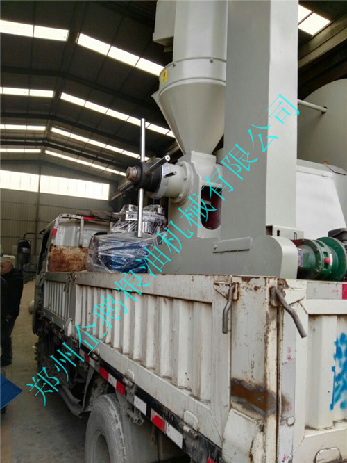 河南平顶山客户当场预定130型螺旋榨油机机器当天发货(图4)