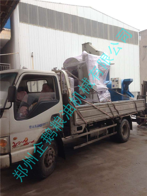 安徽蒙城客户预定榨油机设备今发货(图3)